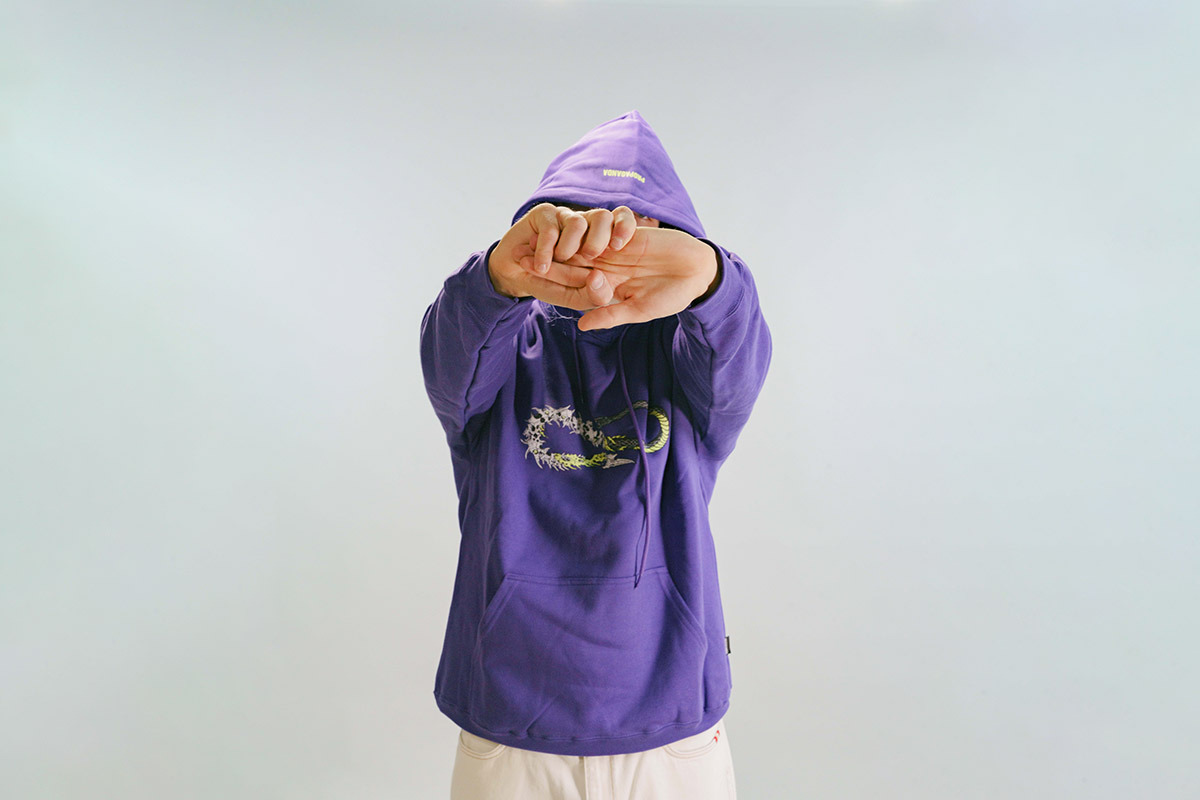 Hoodie 5 consigli su come indossare le felpe con cappuccio Mirai Store